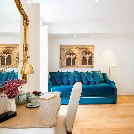 Residentas Aurea Appartement *