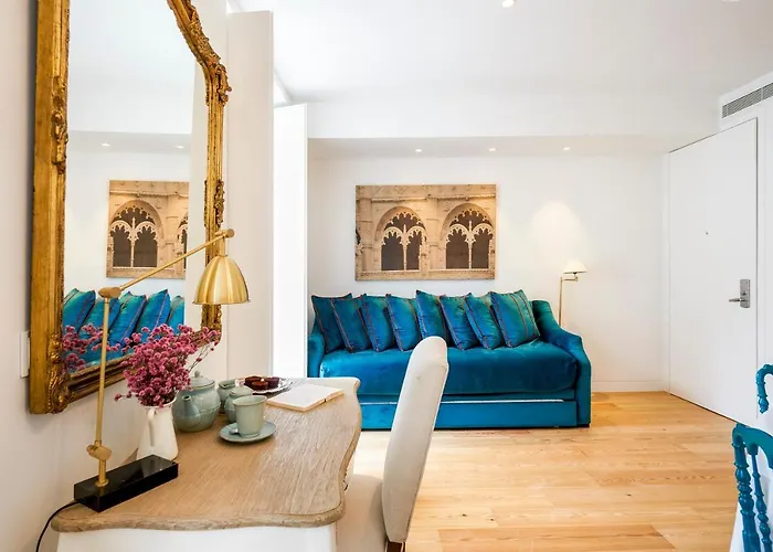 Residentas Aurea Apartment *